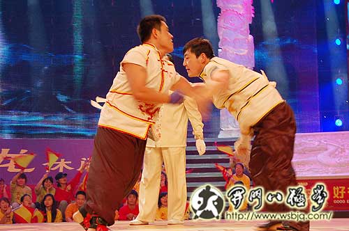 武林大会开门八极拳